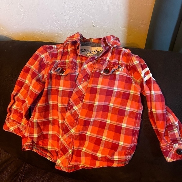 OSHKOSH button down 🛍️🛍️5/25 kids clothes - Picture 1 of 1